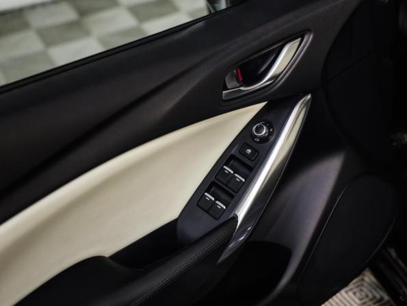 Mazda 6 III (GJ) с пробегом 2015 года, цена 1 675 000 рублей, 126000 км, седан, Автокод Объявления