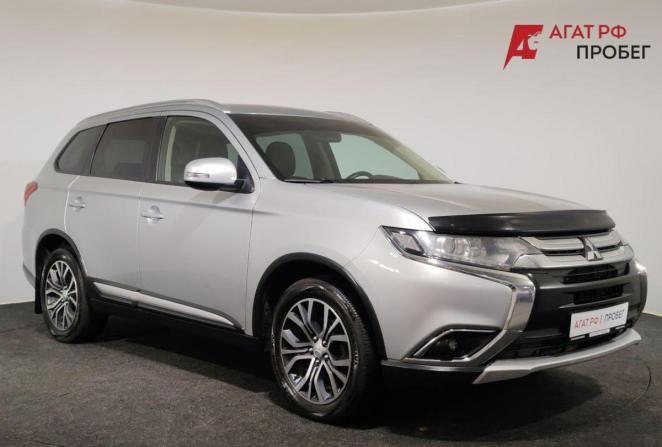 Mitsubishi Outlander III Рестайлинг 2 с пробегом 2017 года, цена 1 680 000 рублей, 271600 км, внедорожник, Автокод Объявления