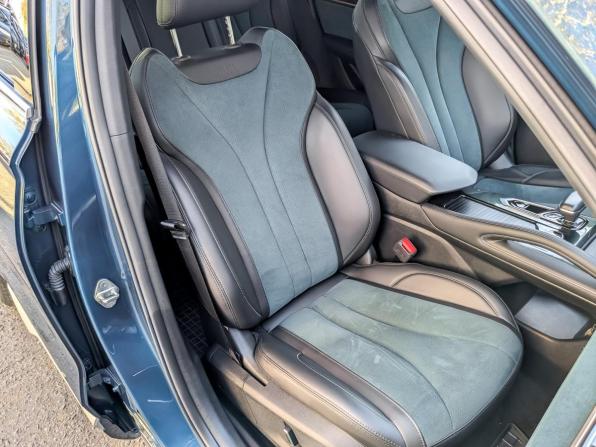 Geely Monjaro I с пробегом 2023 года, цена 3 300 000 рублей, 34961 км, внедорожник, Автокод Объявления