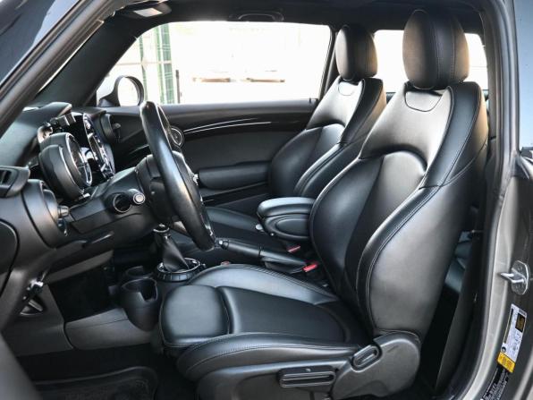 Mini Hatch III (F55/F56) с пробегом 2016 года, цена 1 959 000 рублей, 129860 км, хэтчбек, Автокод Объявления