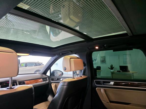 Volkswagen Touareg II с пробегом 2014 года, цена 1 900 000 рублей, 300000 км, внедорожник, Автокод Объявления