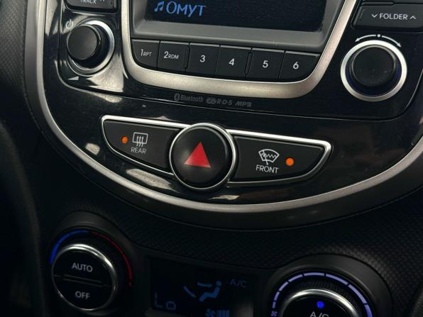 Hyundai Solaris I Рестайлинг с пробегом 2015 года, цена 949 000 рублей, 177331 км, седан, Автокод Объявления