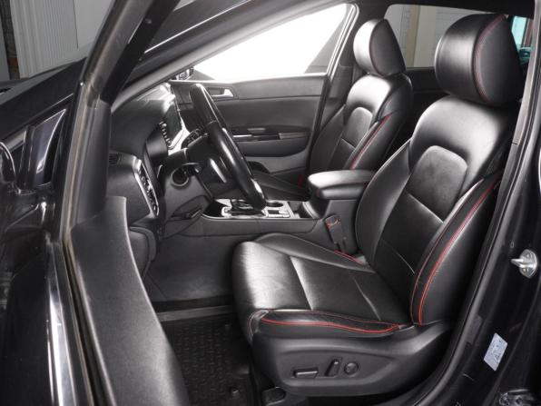Kia Sportage IV Рестайлинг с пробегом 2019 года, цена 2 479 000 рублей, 119656 км, внедорожник, Автокод Объявления