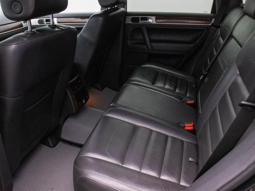 Volkswagen Touareg I Рестайлинг Москва  - изображение 12