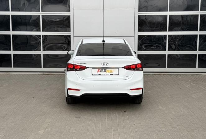 Hyundai Solaris II с пробегом 2019 года, цена 1 680 000 рублей, 88191 км, седан, Автокод Объявления