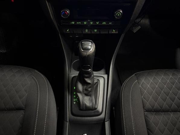 Skoda Rapid I с пробегом 2016 года, цена 1 080 000 рублей, 147719 км, лифтбек, Автокод Объявления