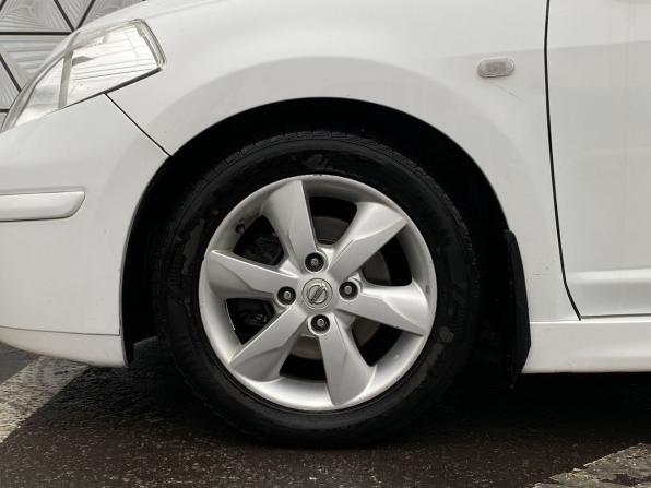 Nissan Tiida I Рестайлинг с пробегом 2013 года, цена 769 000 рублей, 173326 км, хэтчбек, Автокод Объявления