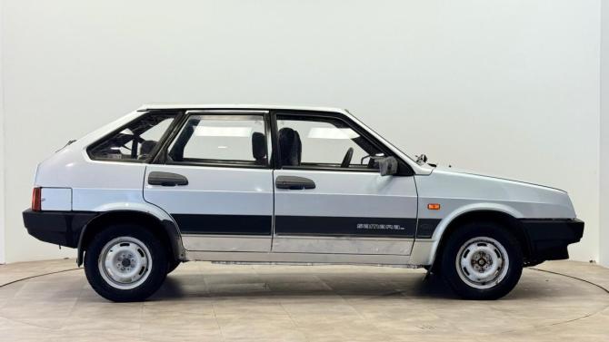 Lada (ВАЗ) 2109 с пробегом 2001 года, цена 75 000 рублей, 182810 км, хэтчбек, Автокод Объявления