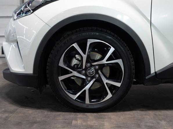 Toyota C-HR I с пробегом 2018 года, цена 2 075 000 рублей, 95166 км, внедорожник, Автокод Объявления