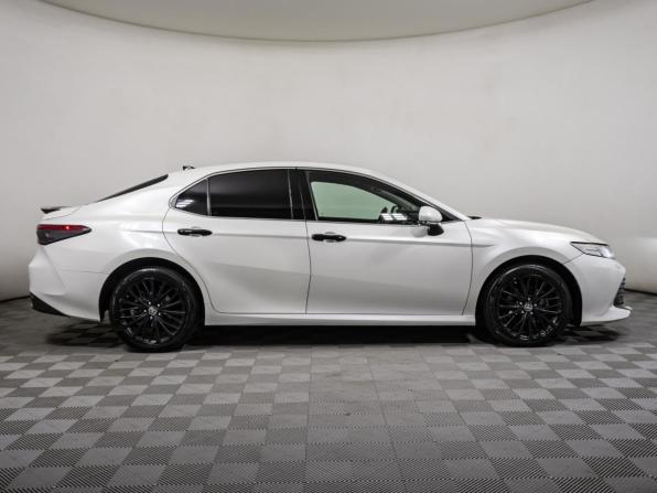 Toyota Camry VIII (XV70) с пробегом 2020 года, цена 2 798 000 рублей, 175941 км, седан, Автокод Объявления