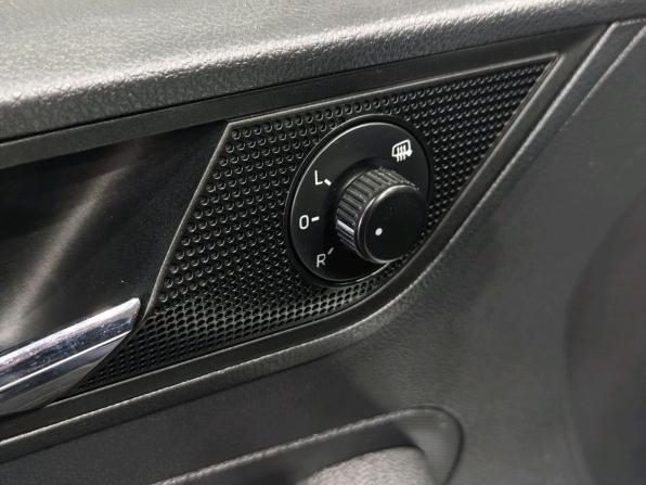 Skoda Rapid I Рестайлинг с пробегом 2018 года, цена 1 100 000 рублей, 151324 км, лифтбек, Автокод Объявления