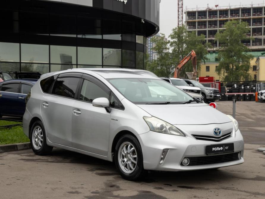 Toyota Prius III Рестайлинг (XW30) Москва  - изображение 2