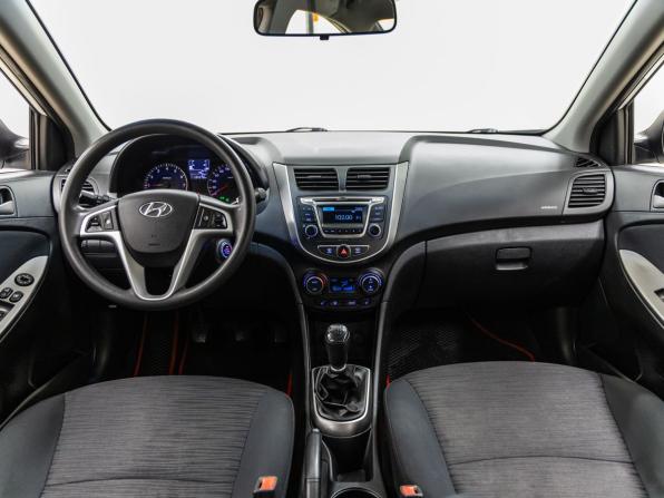 Hyundai Solaris I Рестайлинг с пробегом 2015 года, цена 788 000 рублей, 134378 км, седан, Автокод Объявления
