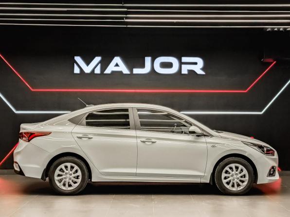 Hyundai Solaris II с пробегом 2017 года, цена 1 380 000 рублей, 76268 км, седан, Автокод Объявления