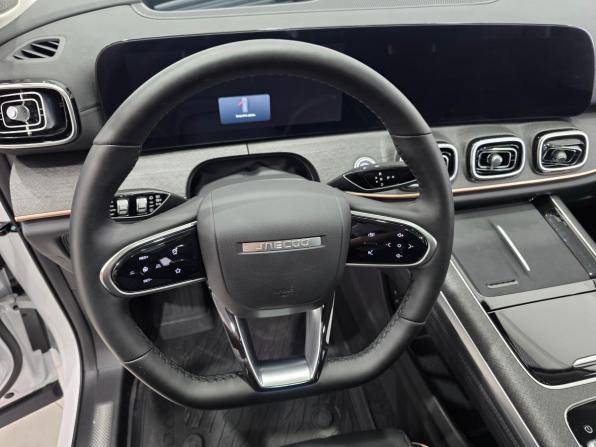 Jaecoo J8 с пробегом 2024 года, цена 3 099 000 рублей, 10200 км, внедорожник, Автокод Объявления