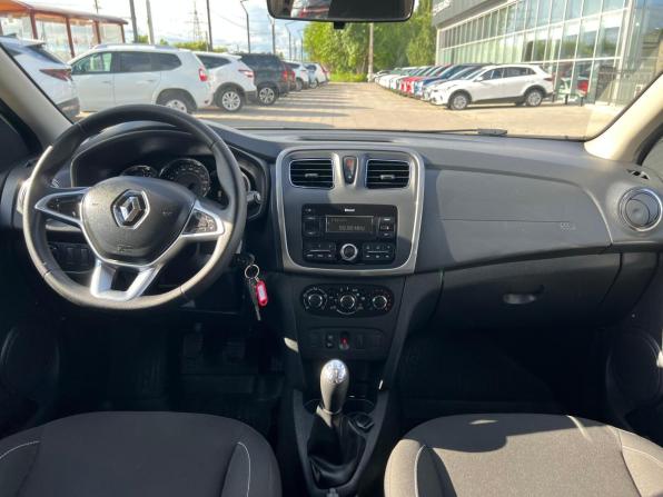 Renault Sandero II Рестайлинг с пробегом 2019 года, цена 1 294 900 рублей, 50700 км, хэтчбек, Автокод Объявления