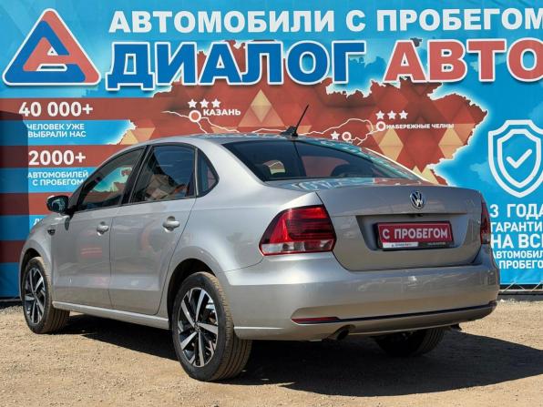 Volkswagen Polo V Рестайлинг с пробегом 2018 года, цена 999 000 рублей, 123400 км, седан, Автокод Объявления