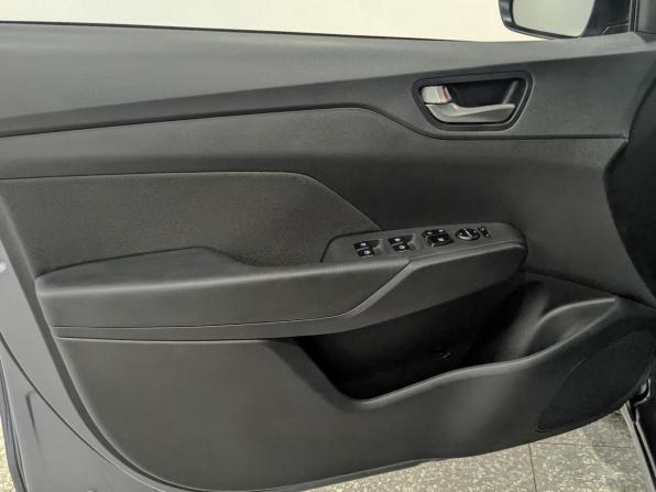 Hyundai Solaris II с пробегом 2020 года, цена 1 740 000 рублей, 16497 км, седан, Автокод Объявления