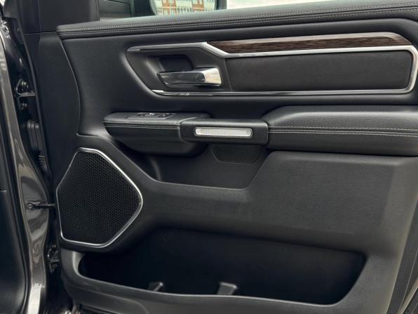 Ram 1500 V с пробегом 2019 года, цена 6 150 000 рублей, 117723 км, пикап, Автокод Объявления