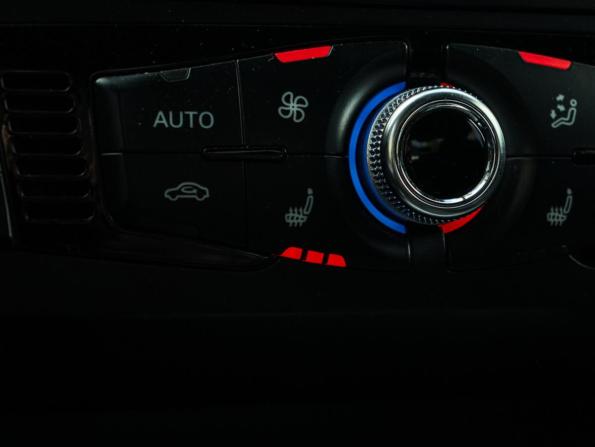 Audi A4 IV (B8) Рестайлинг с пробегом 2012 года, цена 1 250 000 рублей, 177250 км, седан, Автокод Объявления