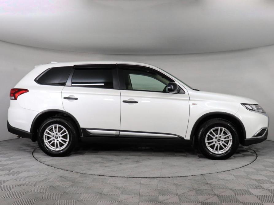 Mitsubishi Outlander III Рестайлинг 3 Химки  - изображение 4
