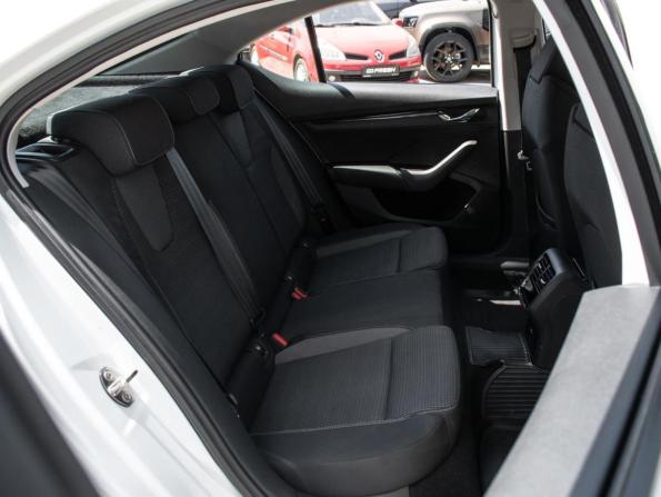 Skoda Octavia IV (A8) с пробегом 2021 года, цена 2 280 000 рублей, 101111 км, лифтбек, Автокод Объявления