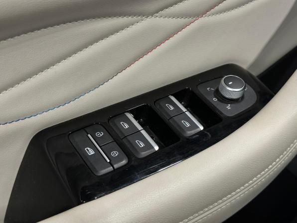 Geely Monjaro I с пробегом 2024 года, цена 3 650 000 рублей, 27190 км, внедорожник, Автокод Объявления