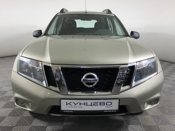 Nissan Terrano III (D10) с пробегом 2015 года, цена 1 019 000 рублей, 94411 км, внедорожник, Автокод Объявления