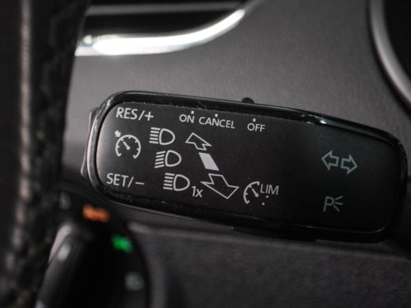 Skoda Octavia III (A7) Рестайлинг с пробегом 2018 года, цена 1 696 000 рублей, 178488 км, лифтбек, Автокод Объявления