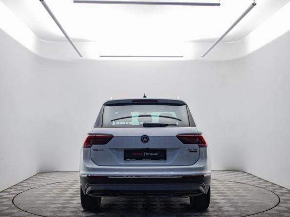 Volkswagen Tiguan II с пробегом 2016 года, цена 2 129 800 рублей, 157217 км, внедорожник, Автокод Объявления