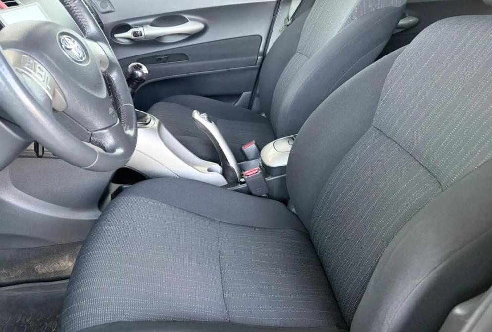 Toyota Auris I Киров  - изображение 16