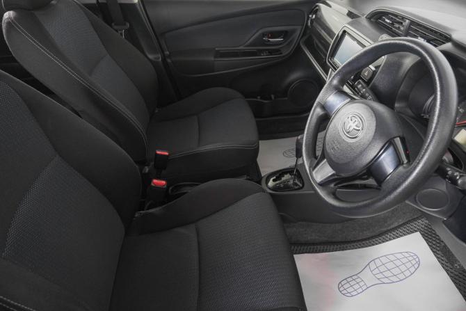 Toyota Vitz III (XP130) Рестайлинг 2 с пробегом 2018 года, цена 999 000 рублей, 149000 км, хэтчбек, Автокод Объявления