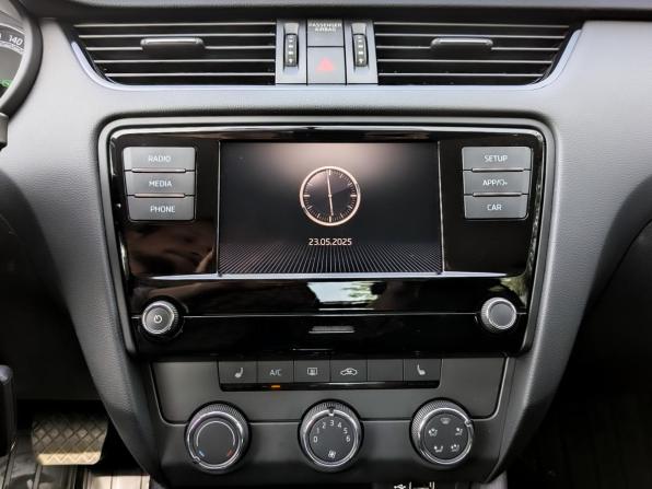 Skoda Octavia III (A7) Рестайлинг с пробегом 2020 года, цена 2 145 000 рублей, 65372 км, лифтбек, Автокод Объявления