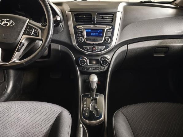 Hyundai Solaris I Рестайлинг с пробегом 2016 года, цена 997 000 рублей, 114333 км, седан, Автокод Объявления