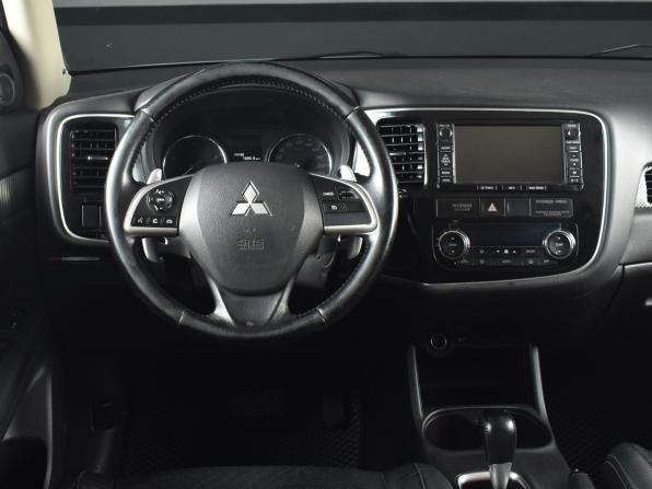 Mitsubishi Outlander III с пробегом 2012 года, цена 1 369 995 рублей, 187179 км, внедорожник, Автокод Объявления