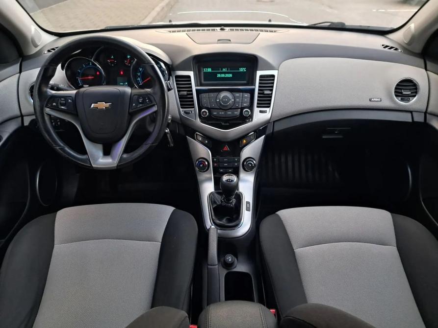 Chevrolet Cruze I Санкт-Петербург  - изображение 7