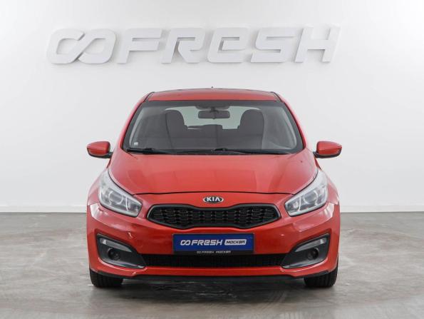 Kia Ceed II Рестайлинг с пробегом 2018 года, цена 1 150 000 рублей, 197184 км, хэтчбек, Автокод Объявления