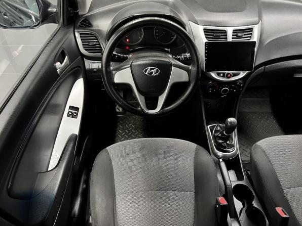 Hyundai Solaris I с пробегом 2014 года, цена 610 000 рублей, 257565 км, хэтчбек, Автокод Объявления