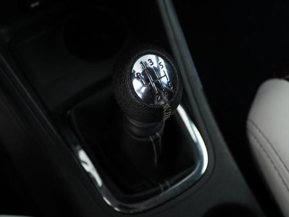 Renault Fluence I Рестайлинг с пробегом 2013 года, цена 999 999 рублей, 111987 км, седан, Автокод Объявления