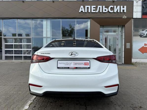 Hyundai Solaris II с пробегом 2019 года, цена 881 096 рублей, 128662 км, седан, Автокод Объявления