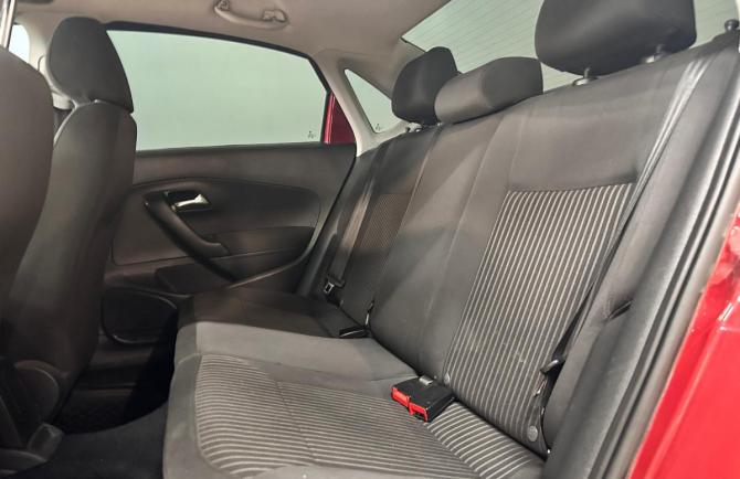 Volkswagen Polo V с пробегом 2012 года, цена 730 000 рублей, 204910 км, седан, Автокод Объявления