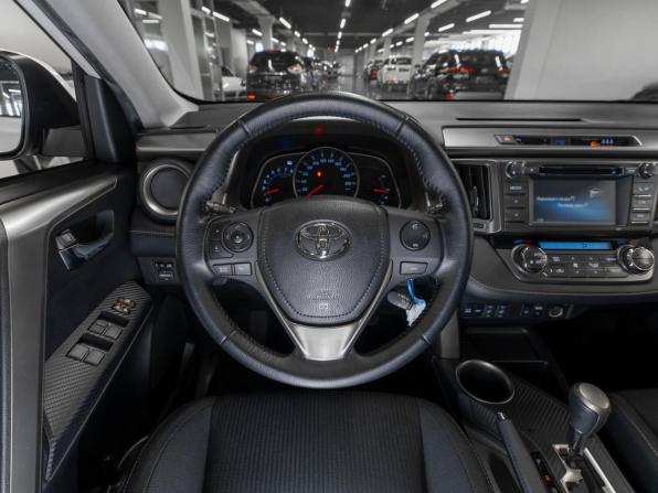 Toyota RAV4 IV (XA40) с пробегом 2015 года, цена 2 750 000 рублей, 19647 км, внедорожник, Автокод Объявления