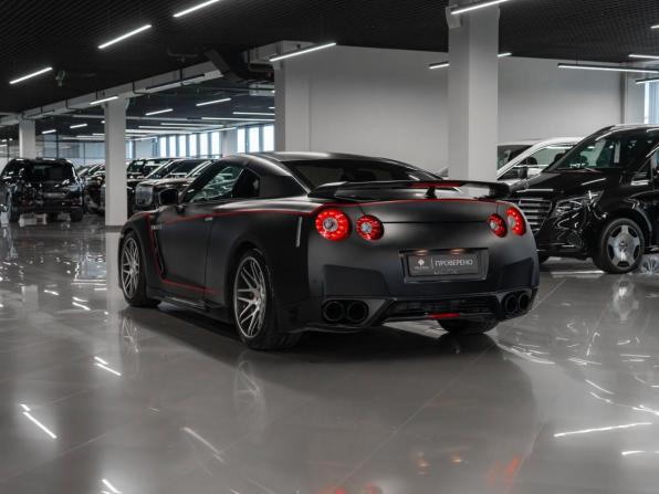 Nissan GT-R I Рестайлинг 1 с пробегом 2011 года, цена 7 150 000 рублей, 39100 км, купе, Автокод Объявления