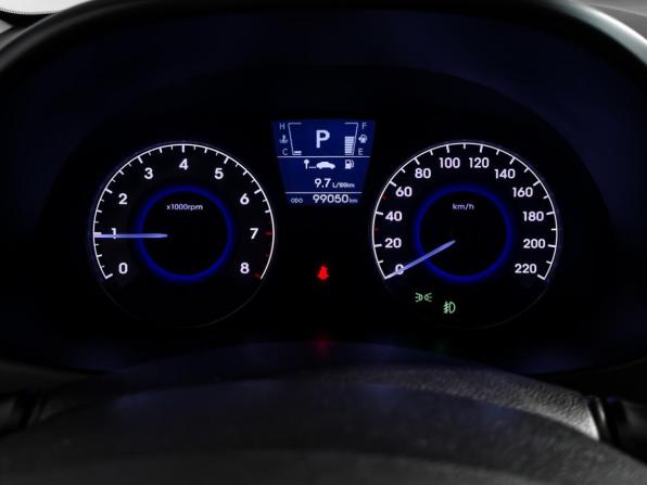 Hyundai Solaris I с пробегом 2013 года, цена 830 000 рублей, 98756 км, седан, Автокод Объявления