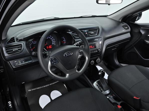 Kia Rio III Рестайлинг с пробегом 2017 года, цена 999 000 рублей, 67000 км, седан, Автокод Объявления