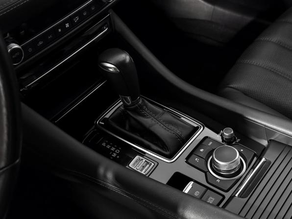 Mazda 6 III (GJ) Рестайлинг 2 с пробегом 2021 года, цена 2 690 000 рублей, 96993 км, седан, Автокод Объявления