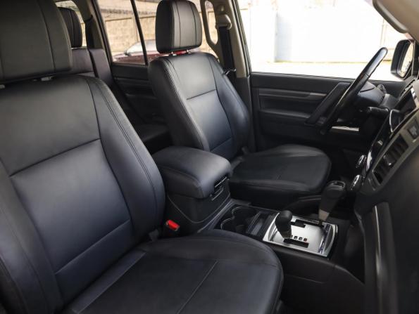 Mitsubishi Pajero IV Рестайлинг 2 с пробегом 2018 года, цена 2 399 777 рублей, 153182 км, внедорожник, Автокод Объявления