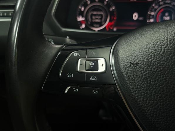 Volkswagen Tiguan II с пробегом 2018 года, цена 2 700 000 рублей, 157400 км, внедорожник, Автокод Объявления