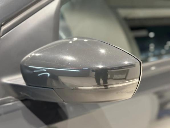 Volkswagen Polo V Рестайлинг с пробегом 2018 года, цена 1 230 000 рублей, 84000 км, седан, Автокод Объявления