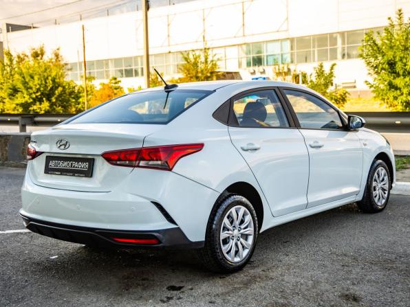 Hyundai Solaris II Рестайлинг с пробегом 2020 года, цена 1 299 000 рублей, 90375 км, седан, Автокод Объявления